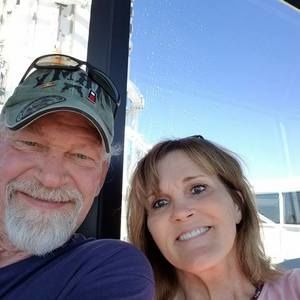 Meet your Posher, Leslie